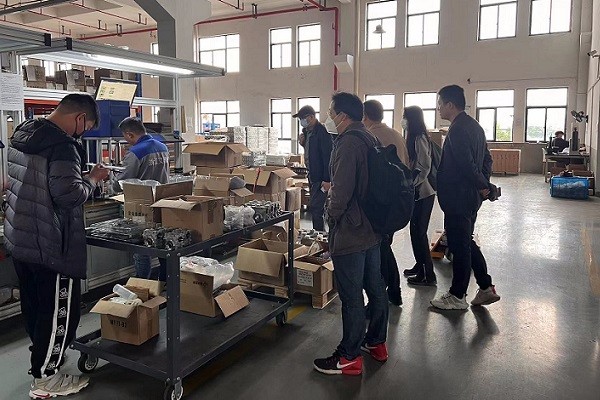 艾思捷歡迎西門子醫療器械有限公司來廠區進行合作考察.jpg